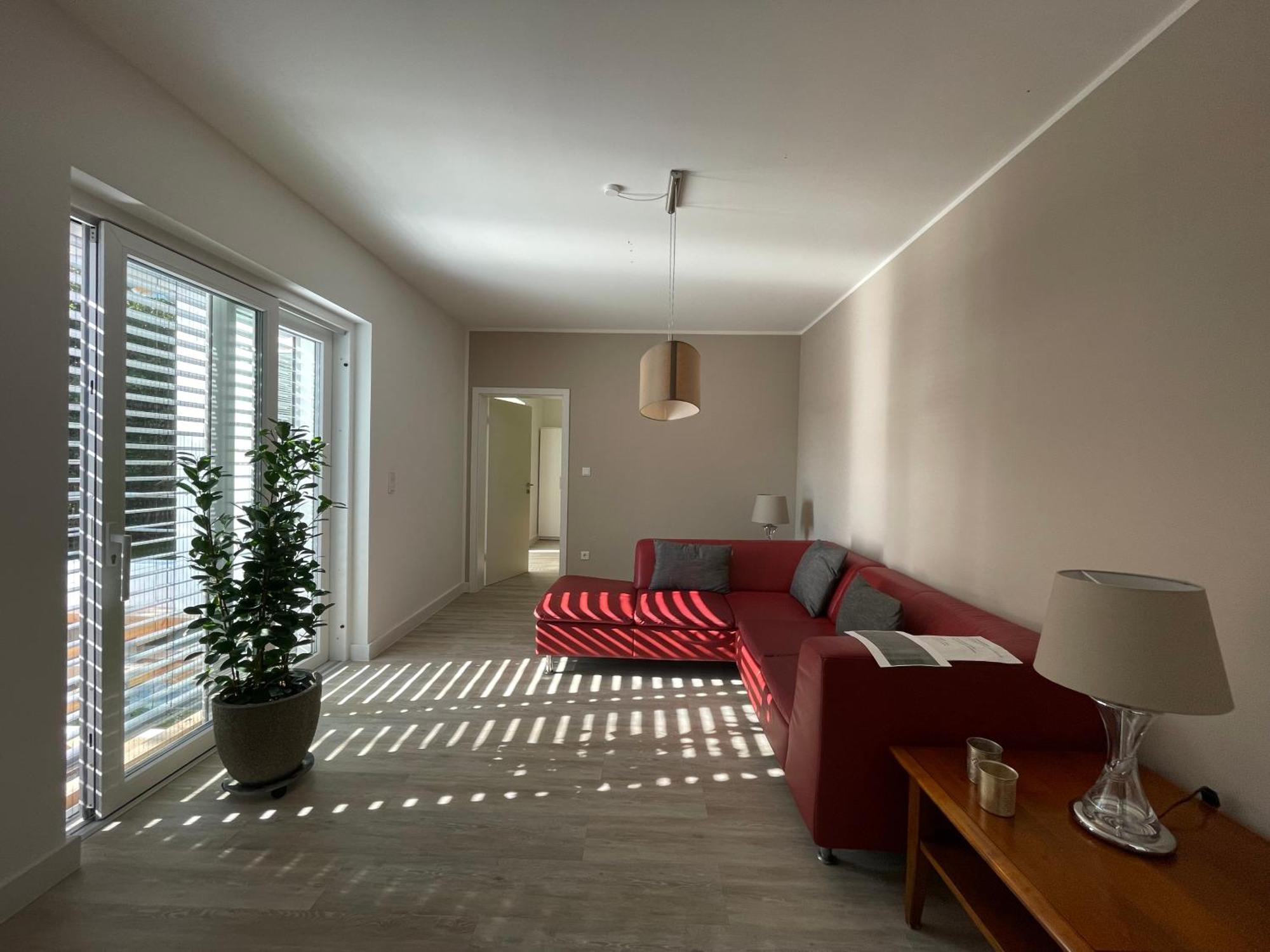 Appartement Mit 2 Schlafzimmern Und Terrasse Halle  Exterior foto