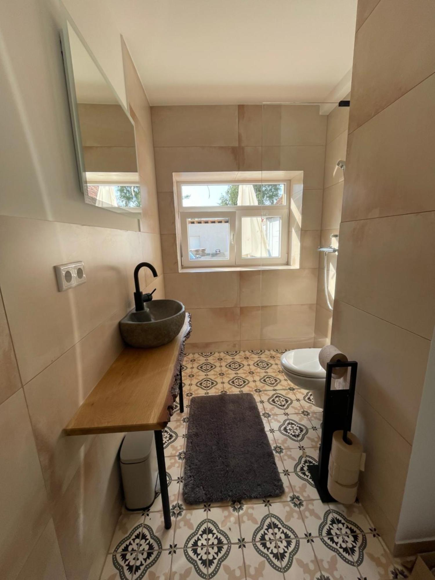 Appartement Mit 2 Schlafzimmern Und Terrasse Halle  Exterior foto