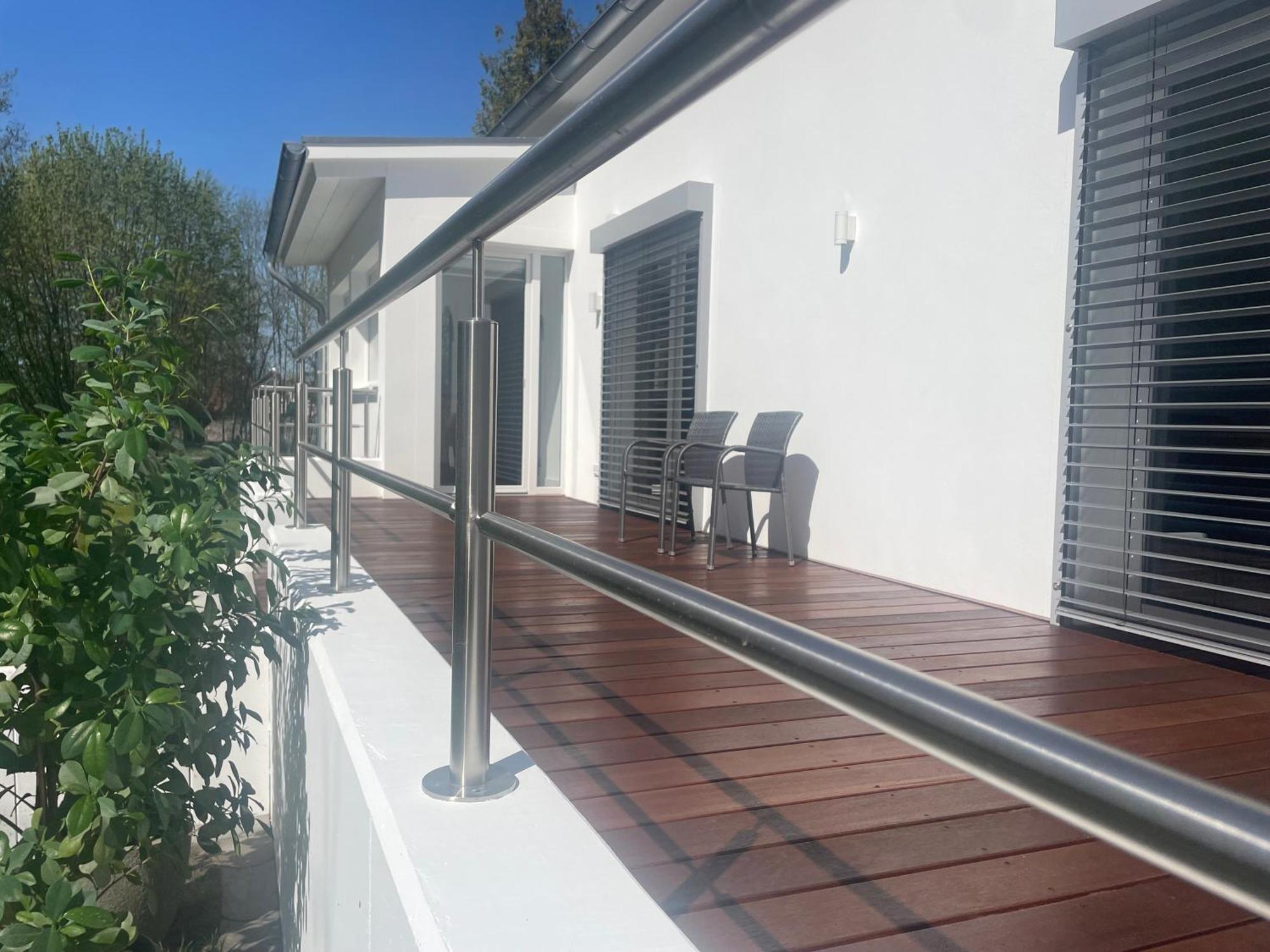 Appartement Mit 2 Schlafzimmern Und Terrasse Halle  Exterior foto